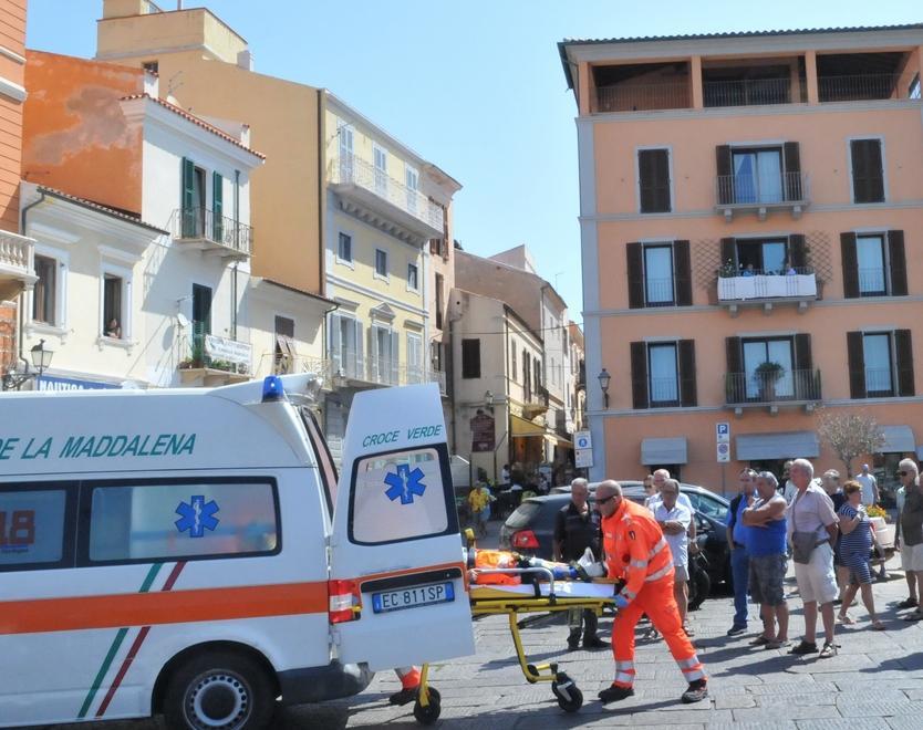 Incidente a Cala Gavetta, traffico in tilt