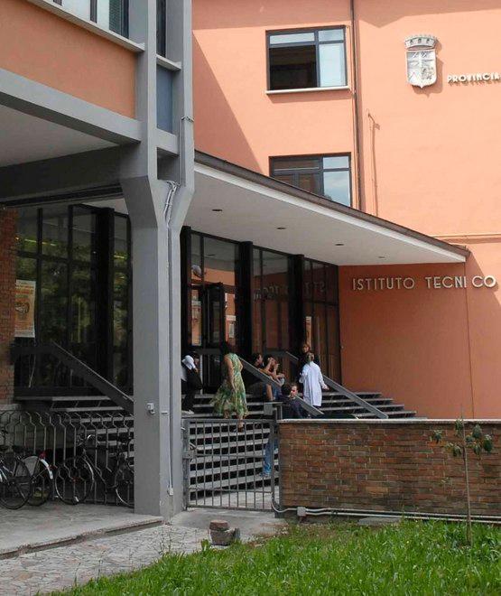 Muzzarelli scrive a Renzi: «Sbloccare la vicenda Fermi»