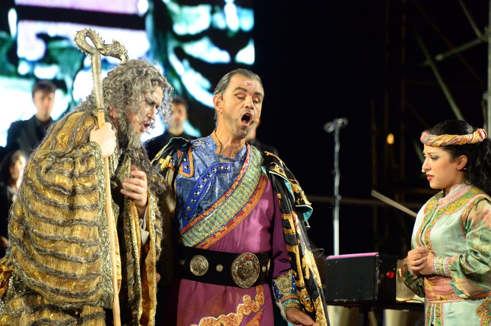 Le colline abbracciano Bocelli 