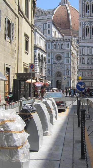 Cassonetti interrati, si parte In centro scattano i lavori 