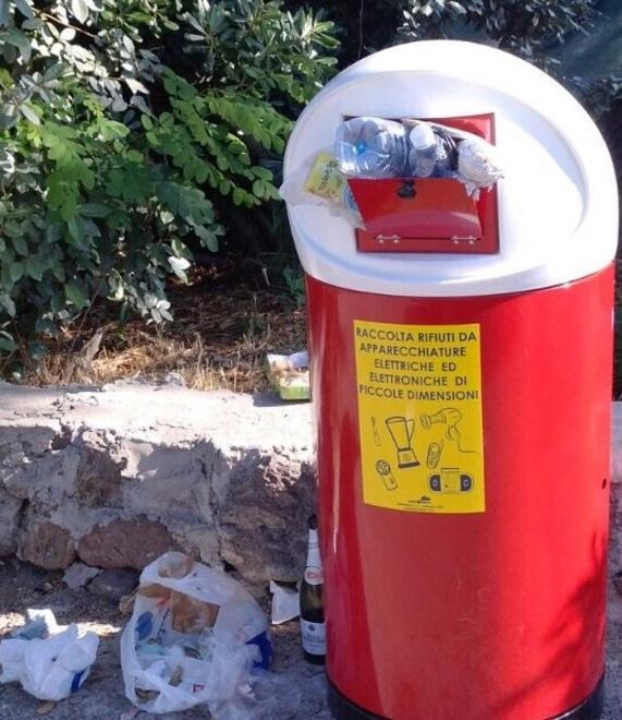 Servizio a singhiozzo, raccolta carente