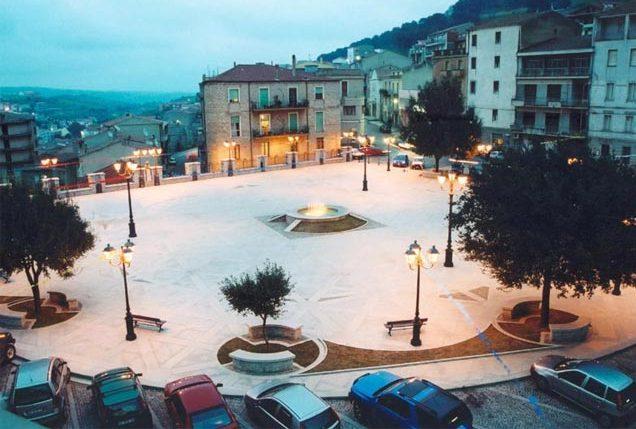 Festival del folklore si parte stasera in piazza dei Martiri