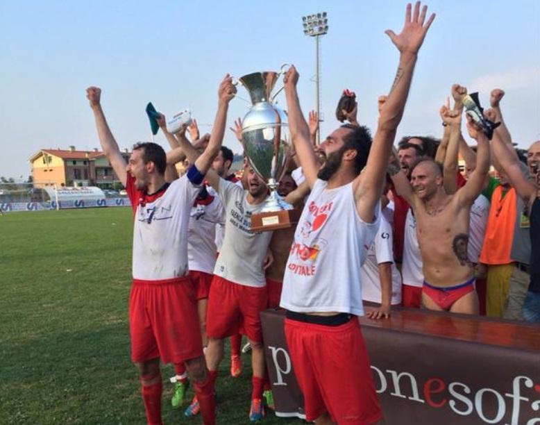 Il Castelnovo vince 2-1 sul Baiso e torna campione del Montagna 
