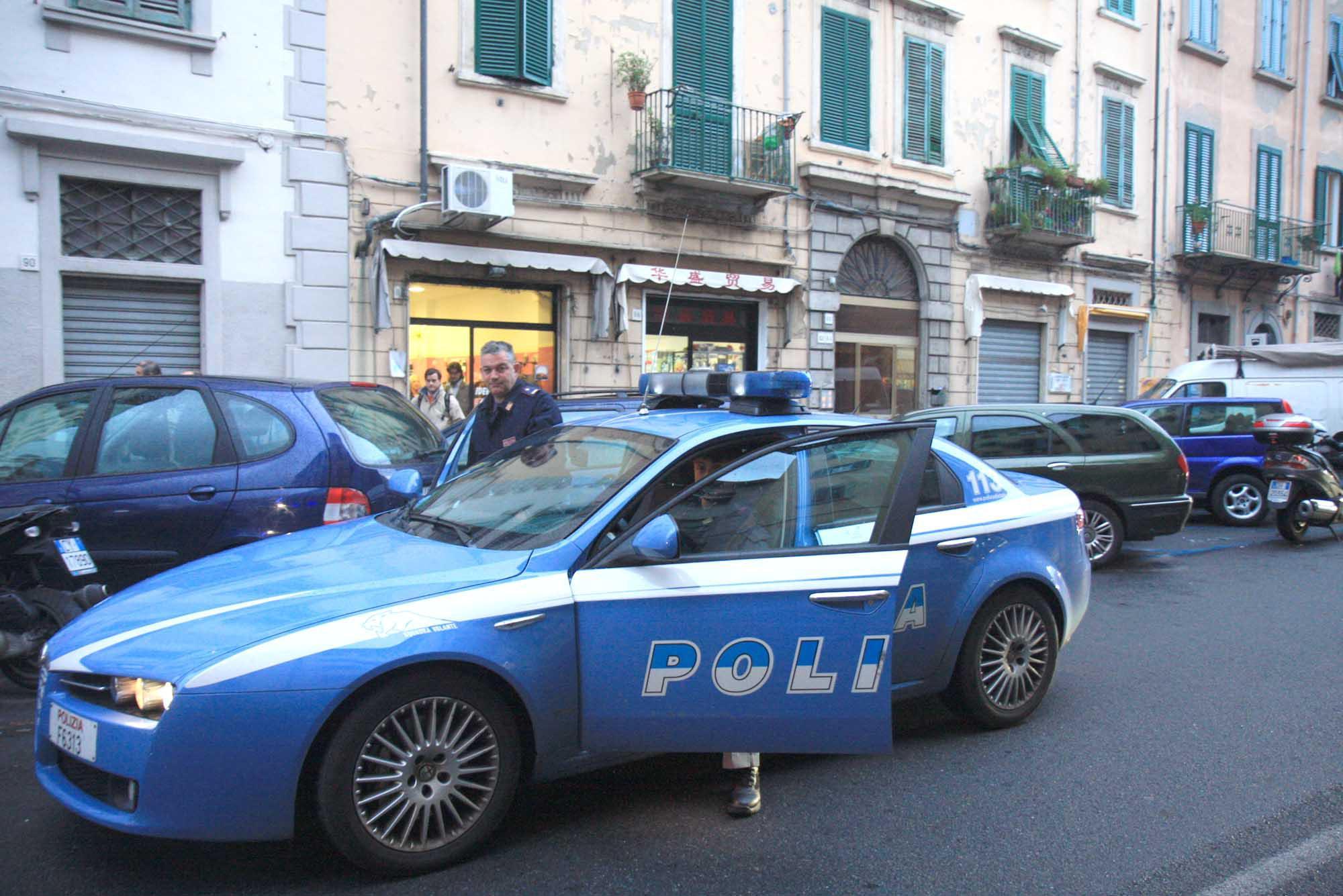 L'aggressione è avvenuta in un appartamento di via Garibaldi