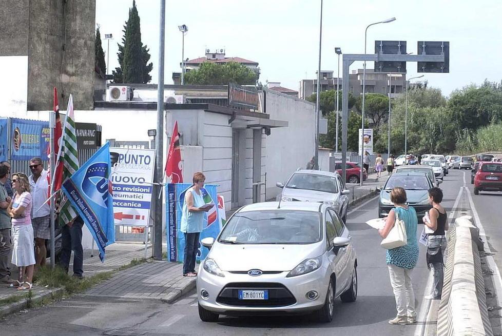 Tra rabbia e timori «Ora allungheranno pure il calendario» 