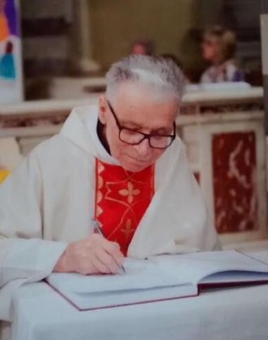 Compie sessant’anni di sacerdozio il prete “contabile” 