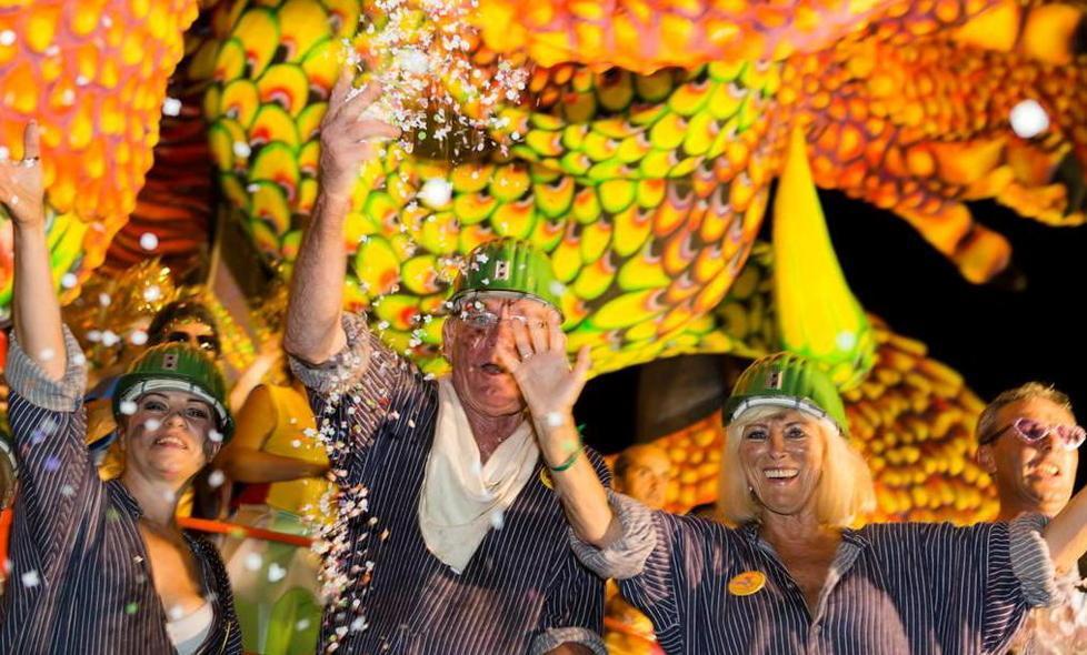 Tre notti con il Carnevale estivo Sarà un Ferragosto di coriandoli 