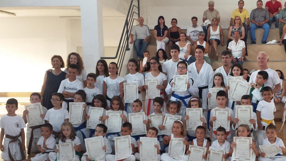 Promossi i karateka della Master Club