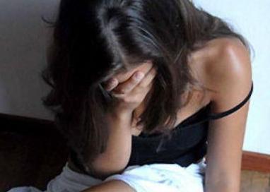 Aggredisce e violenta la sua ex, arrestato 