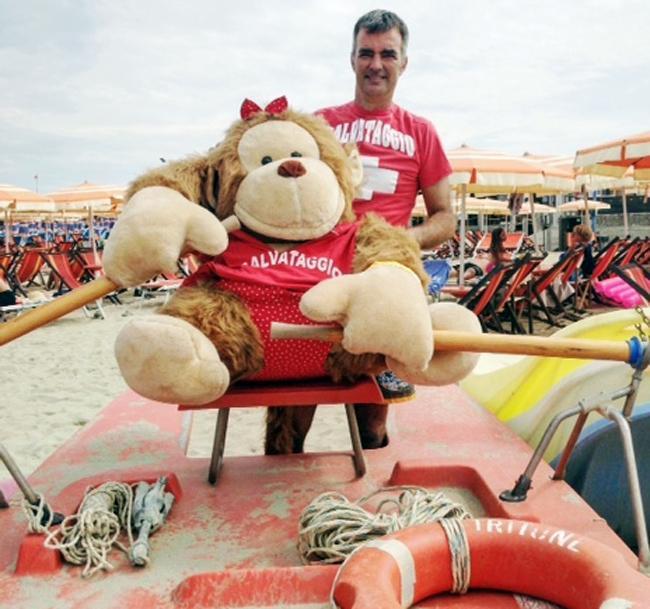 Se la “bagnina” è un gigantesco e colorato peluche