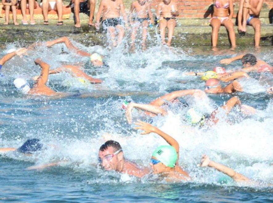 Cento in acqua per ricordare Enrico Ganni 