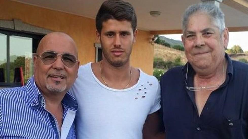 Muravera, raduno con il bomber