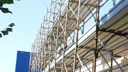 Cantiere della scuola bloccato Domani assemblea a Solara