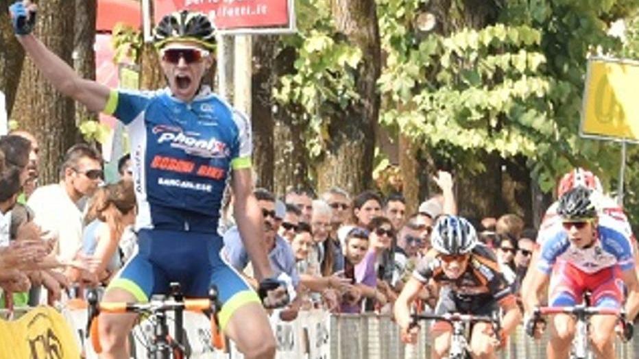 Aleotti brucia tutti in volata a Decima Piccinini buon quinto