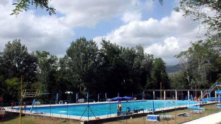 Le piscine riaprono tutte il mare torna in Lunigiana