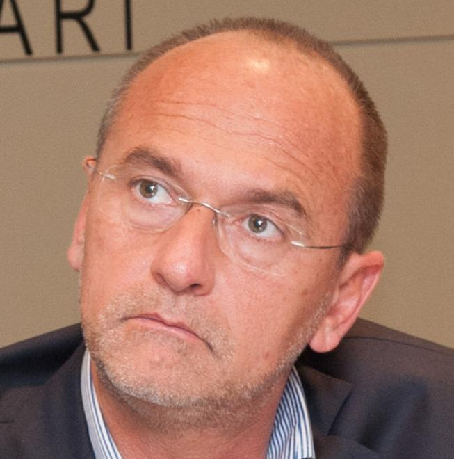 Cappellacci: nessun hub al porto 