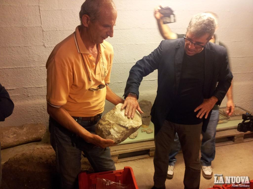 La testa di Gigante "toccata" dall'escavatore a Mont'e Prama