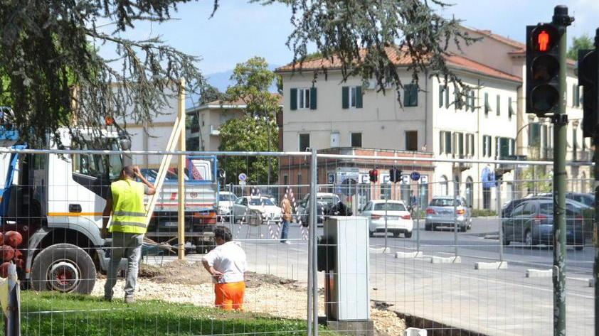 Rotonda a porta Elisa attiva da giovedì notte