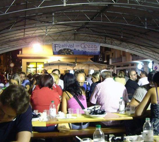 Confesercenti all’attacco «Quella sagra dura troppo» 