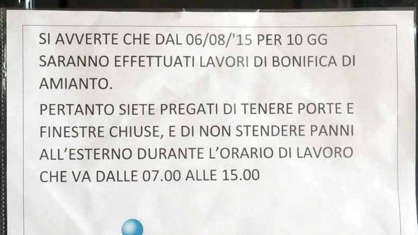 Bonifica dell’amianto, turisti tappati in casa