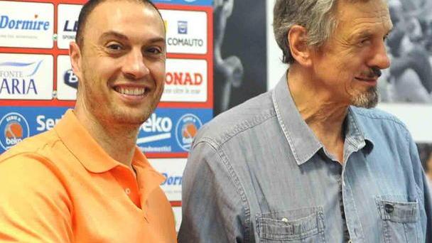Esposito sponsorizza il play Moore