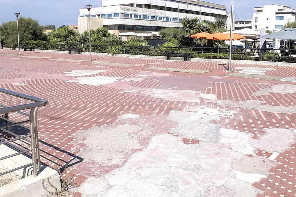 Verso un braccio di ferro per la terrazza degradata 