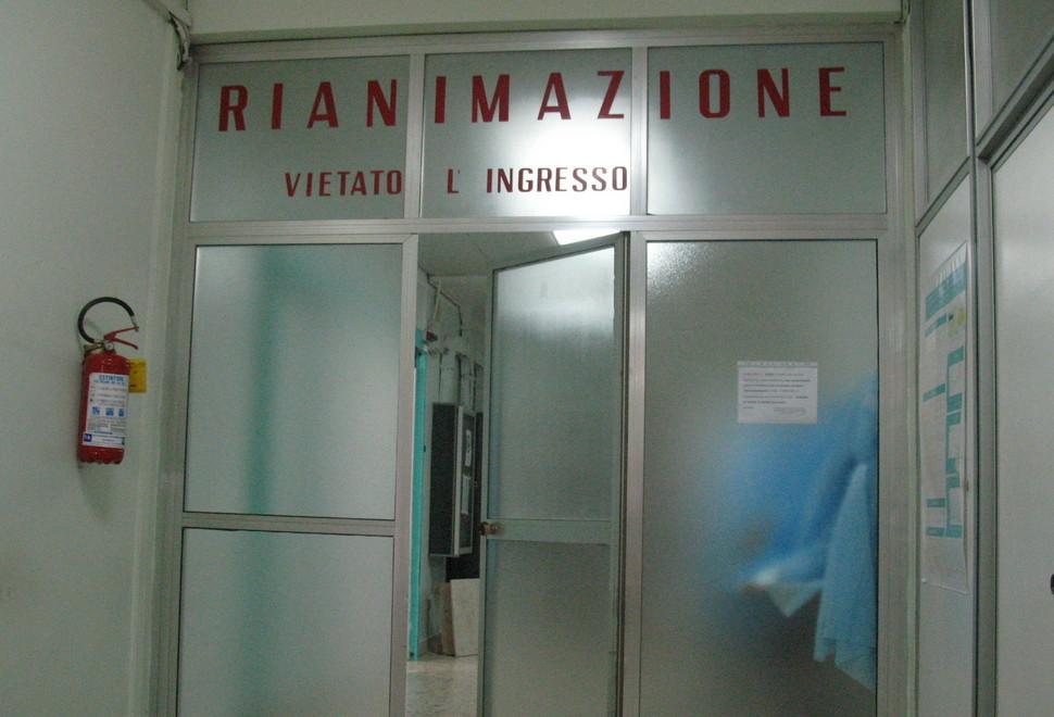 Lite nel traffico, 48enne in Rianimazione 