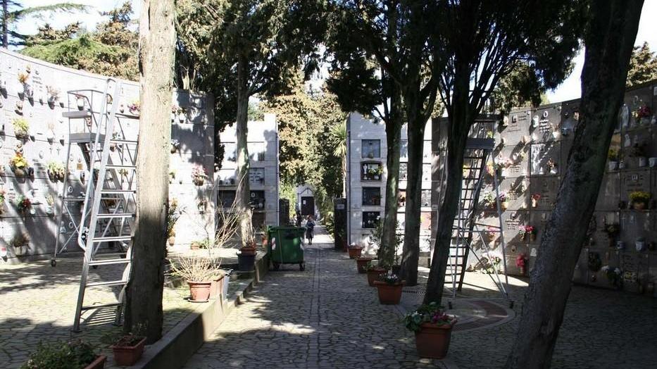 Macomer, i cittadini snobbano il sondaggio sul nuovo cimitero