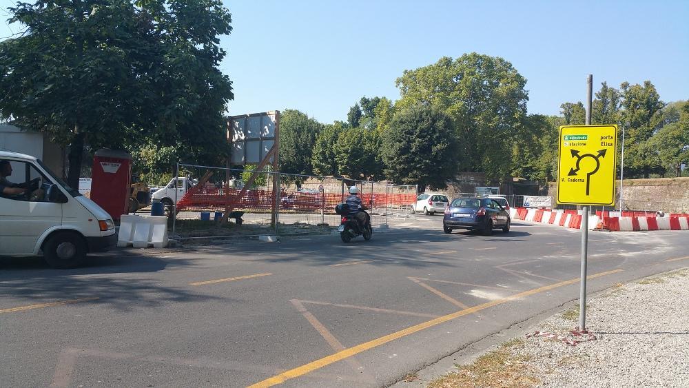 In funzione la rotatoria di porta Elisa 