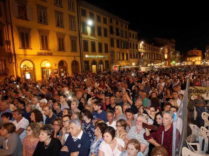 La notte bianca per le vie di Pescia