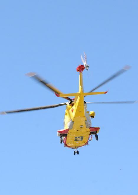 Finisce contro un muro, grave 18enne