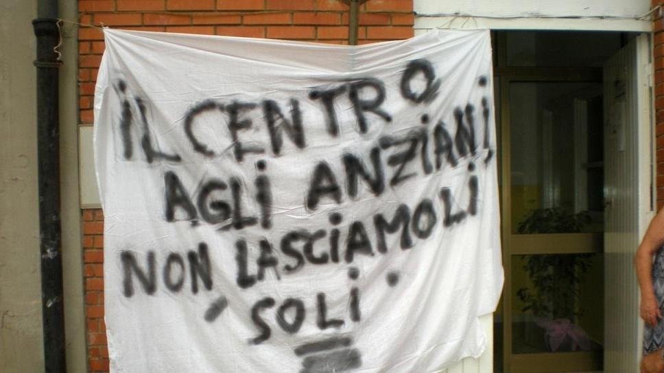 Croce Rossa e Antea invitate a liberare l’ex centro anziani
