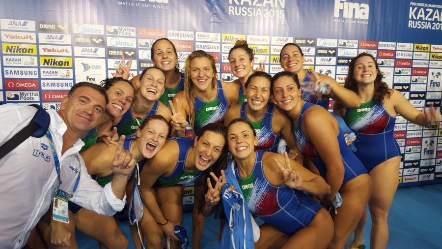 Il setterosa azzurro con Chiara Tabani subito dopo la vittoria