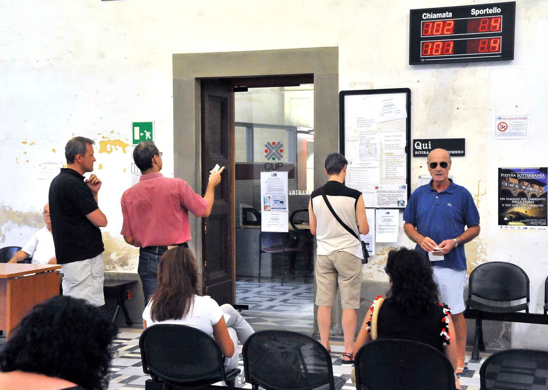 Pistoia, per una colonscopia posti liberi solo nel 2017