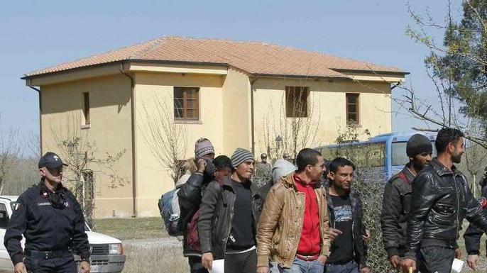 L’Ente Parco frena: «Gli alloggi servono per finanziarci»