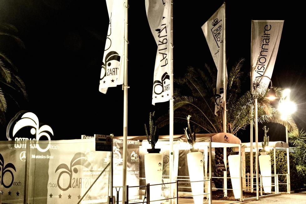 Gran galà e beach party con Radio Monte Carlo