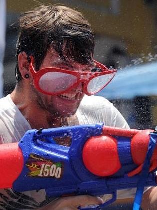 La guerra con i fucili ad acqua 