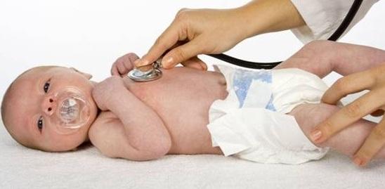 Protesta a Nuoro: "Costretti a pagare per avere il pediatra"