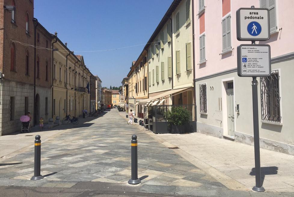 Polemiche sulla chiusura al traffico di corso Vallisneri