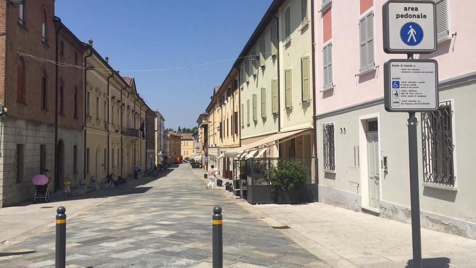 Polemiche sulla chiusura al traffico di corso Vallisneri