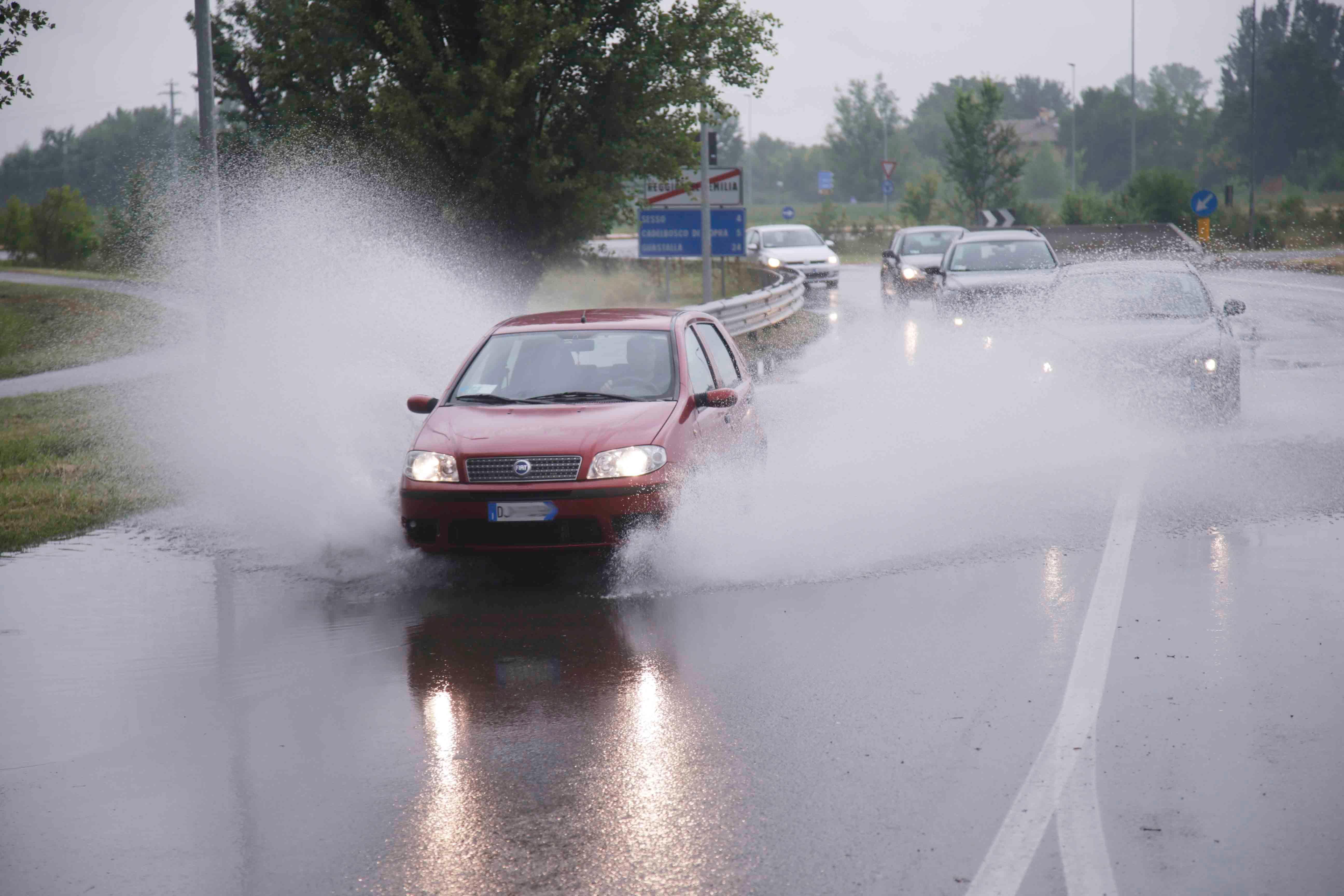 Meteo, attivata la fase di attenzione per i temporali