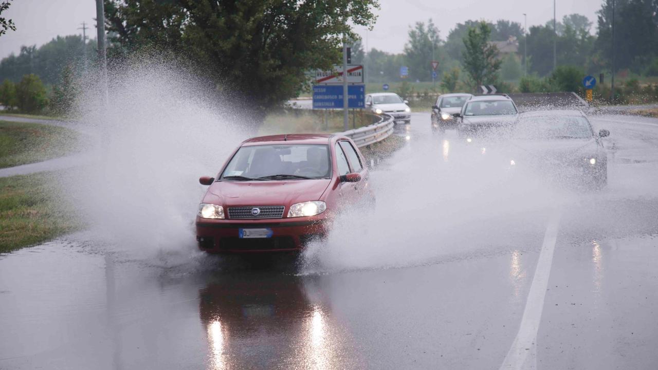 Meteo, attivata la fase di attenzione per i temporali