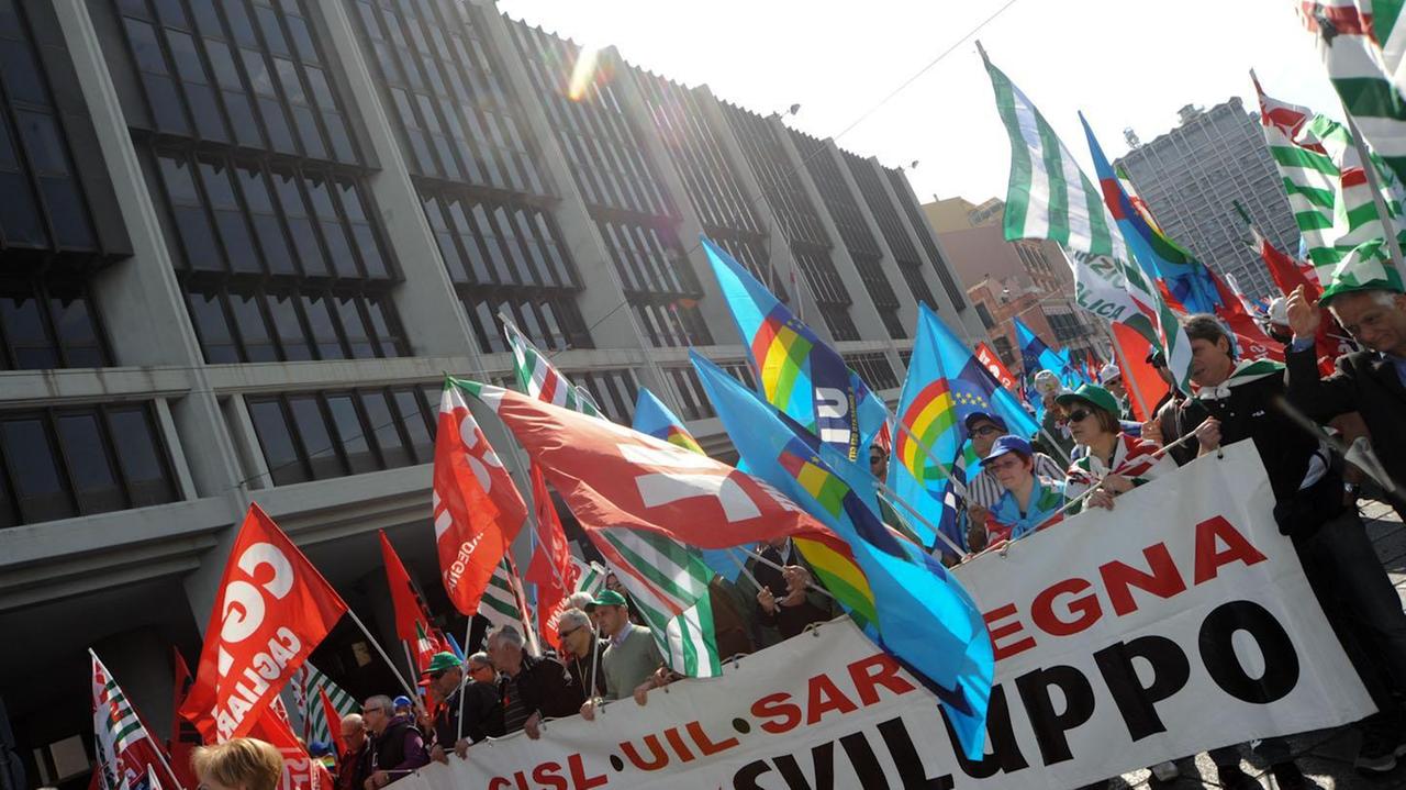 Pigliaru allo Stato: "Investite qui"