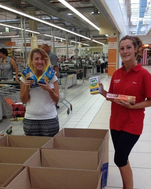 Solidarietà record Due quintali di cibo donati per i poveri 