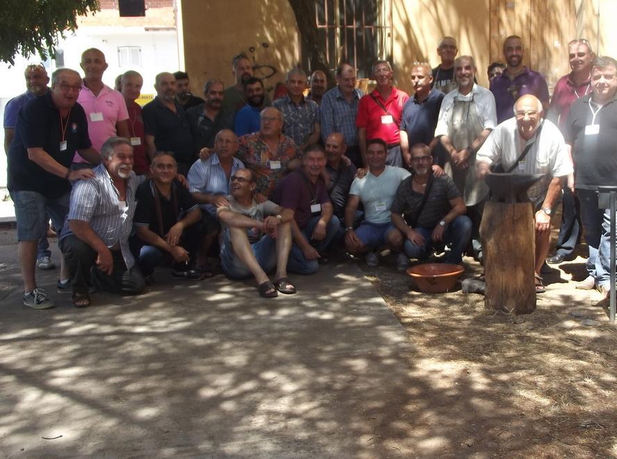 A “Sa resorza” coltellinai da tutta l’isola 