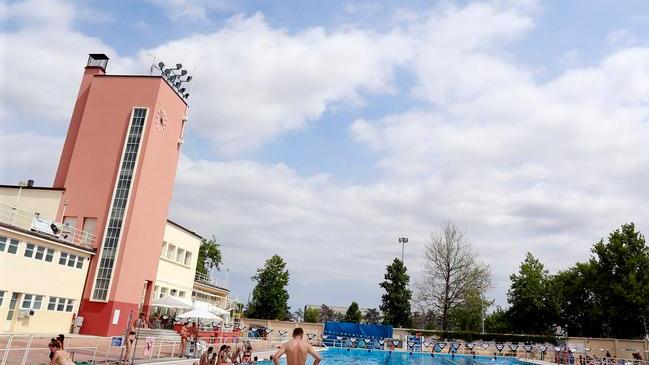 Va alla Dogali Srl la gestione della piscina