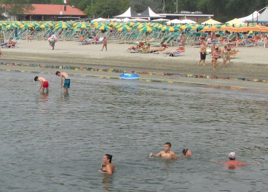 Meduse a Lido di Volano Bimbo ustionato allo zigomo 