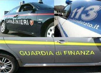 Polizia di Stato, carabinieri e guardia di finanza hanno pattugliato in forze le strade durante il week end