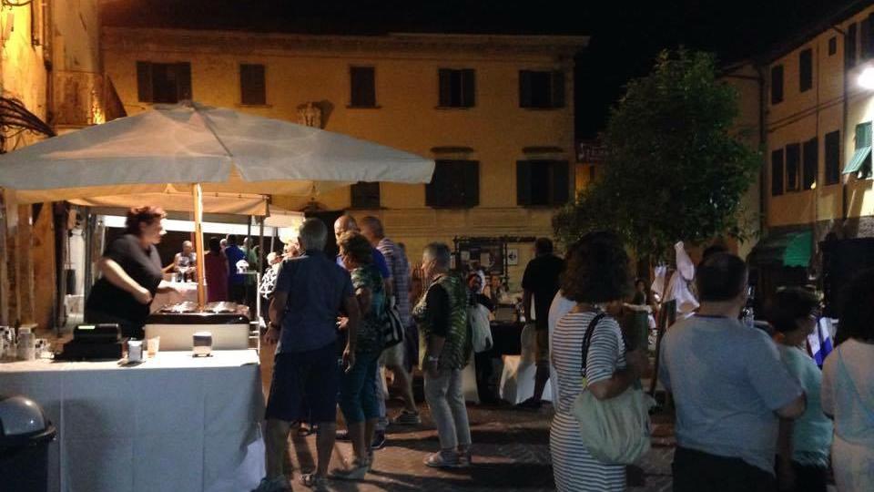 Musica e vino in strada, Terricciola incanta oltre tremila persone
