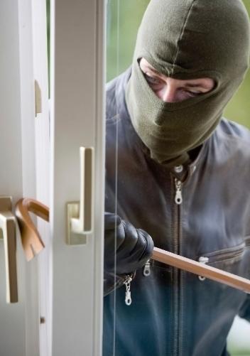 Svaligiarono villa a Modena: incastrati e arrestati dopo lunghe indagini 